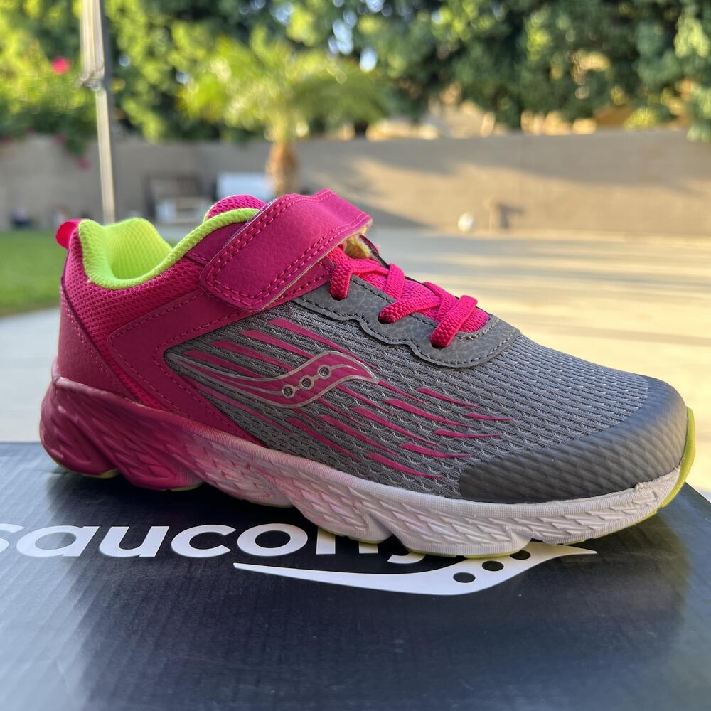 Saucony S-Wind A/C Shoes Girls Size 1.5 Grey Pink Hook Loop Running Sneakers